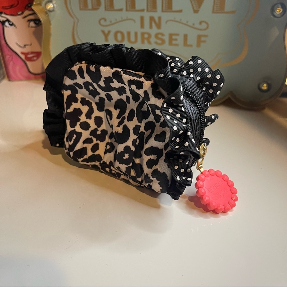Vintage LIMITED EDITION Lesportsac BENEFIT Cosmetics - HTF RARE Find